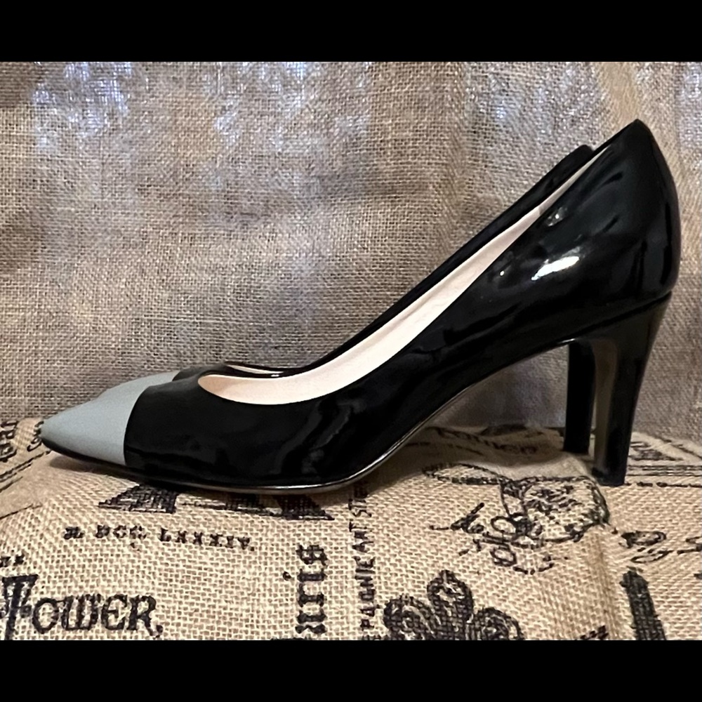 CARLO PAZOLINI patent leather two-tone Pumps